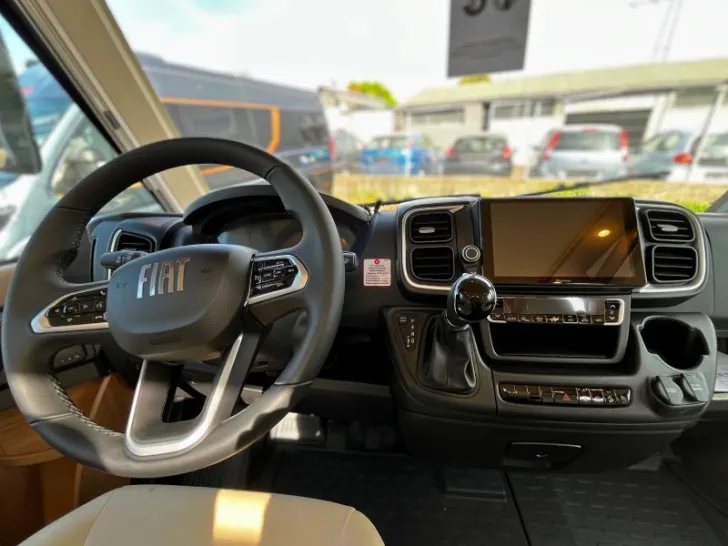 Fahrzeugbild Malibu I 450 RB LE  MARKISE+NAVIGATION #9