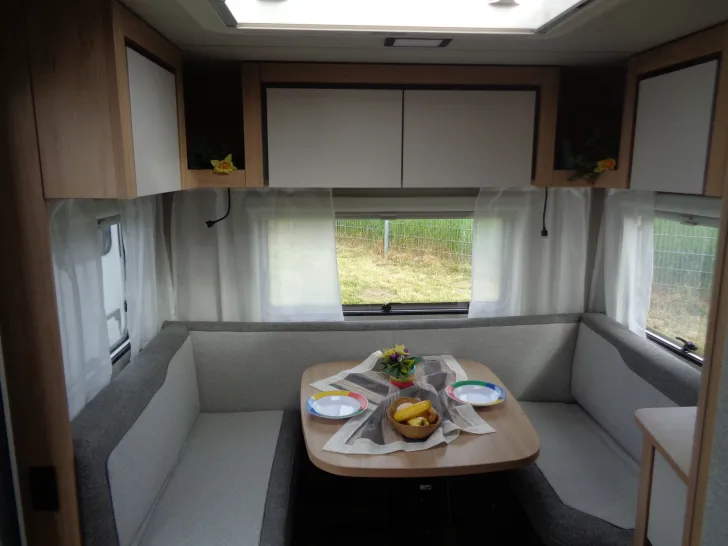 Fahrzeugbild Knaus Sport 460 EU Ambiente Rollbett Badf sofort #12