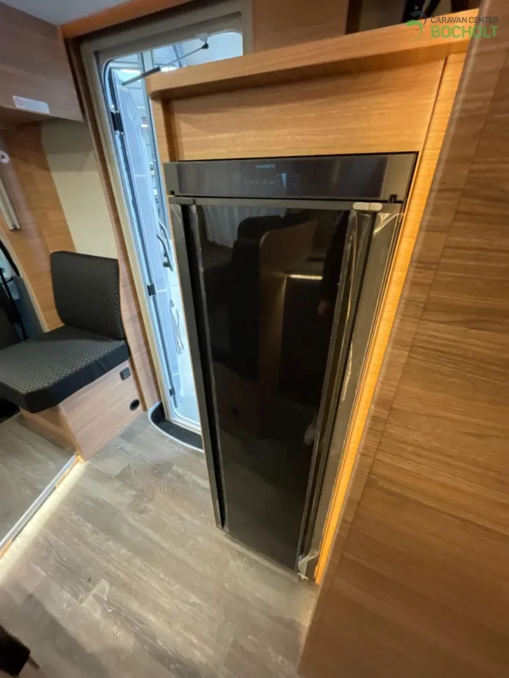 Fahrzeugbild Weinsberg CaraSuite FORD 700 MEG Ehemaliger Mietwagen #4