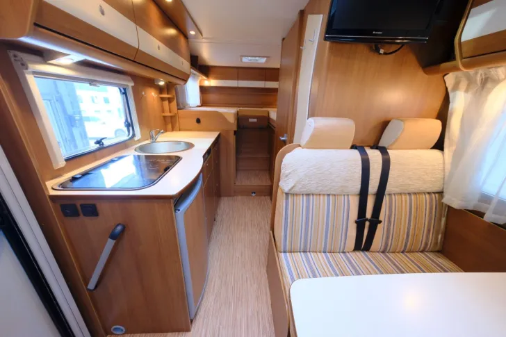 Fahrzeugbild Carado T 337/Einzelbetten/Garage/Klima/Markise #15