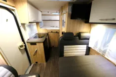 Bild 14 Sunlight V 60 Adventure Edition/Festbett/Garage/Klima/TOP