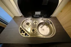 Bild 18 Sunlight V 60 Adventure Edition/Festbett/Garage/Klima/TOP