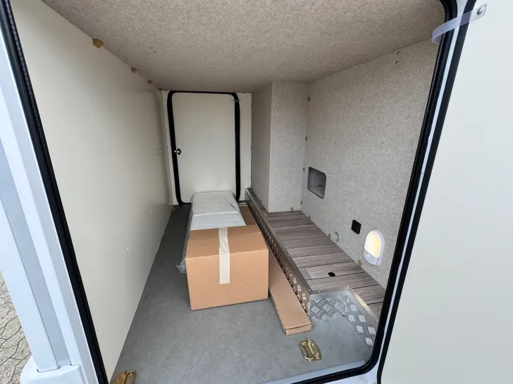 Fahrzeugbild Forster T 669 EB Coupe, MJ25, Neuheit 2025 #19