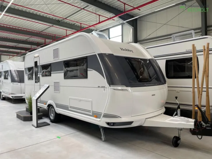 Fahrzeugbild Hobby De Luxe 495 UL Ehem. Mietwagen / 1800 kg #1