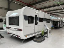 Fahrzeugbild Hobby De Luxe 495 UL Ehemaliger Mietwagen / 1800 kg #5