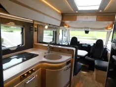Bild 10 Hymer B-Klasse ML I 780 HY4, Klima, Backofen, Leder