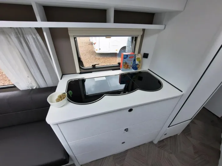 Fahrzeugbild Dethleffs c' go 495 FR Verfüg./Sparen Sie 1.348,- € #11