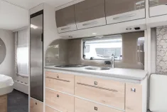 Bild 10 Dethleffs Nomad 650 RQT **ALDE Snow / Mover / Dachklima**