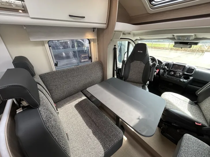 Fahrzeugbild Bürstner Lyseo Time Skyline T 726 G AT8G+Markise #22