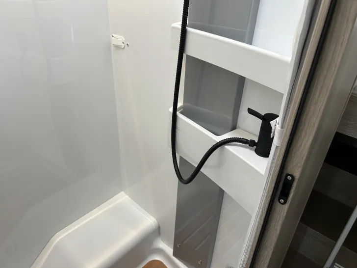 Fahrzeugbild Bürstner Lyseo Time Skyline T 726 G AT8G+Markise #28