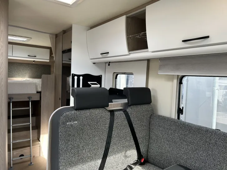 Fahrzeugbild Bürstner Lyseo Time Skyline T 726 G AT8G+Markise #30