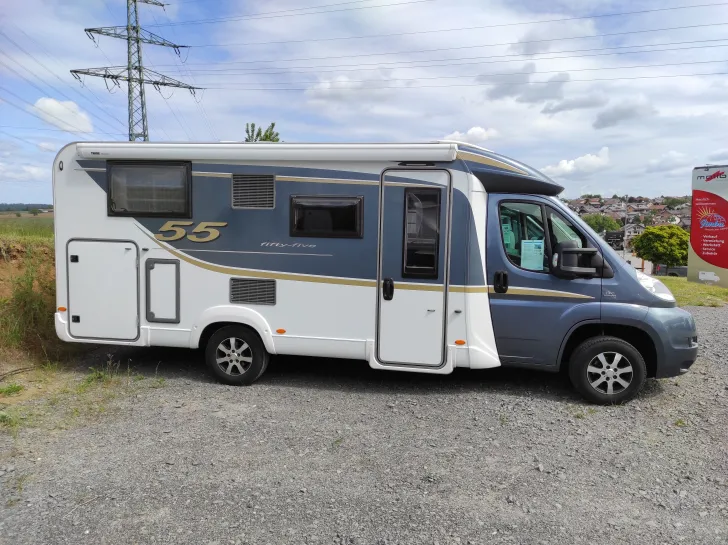 Fahrzeugbild Bürstner Nexxo T 690 G Fifty-Five #3