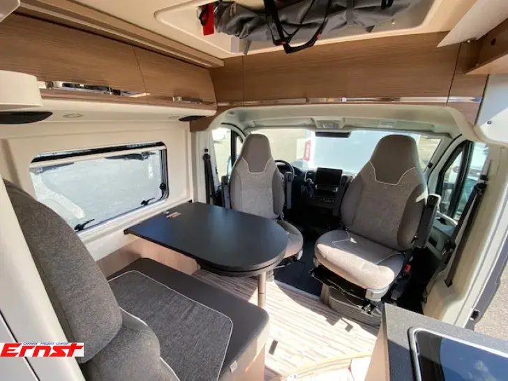 Fahrzeugbild Malibu Van First Class - Two Rooms 640 LE RB #6
