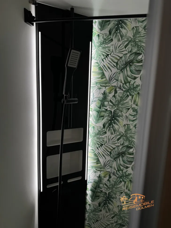 Fahrzeugbild Eura Mobil Integra Line 720 EF Hubbett #15