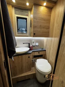 Fahrzeugbild Eura Mobil Integra Line 720 EF Hubbett #25