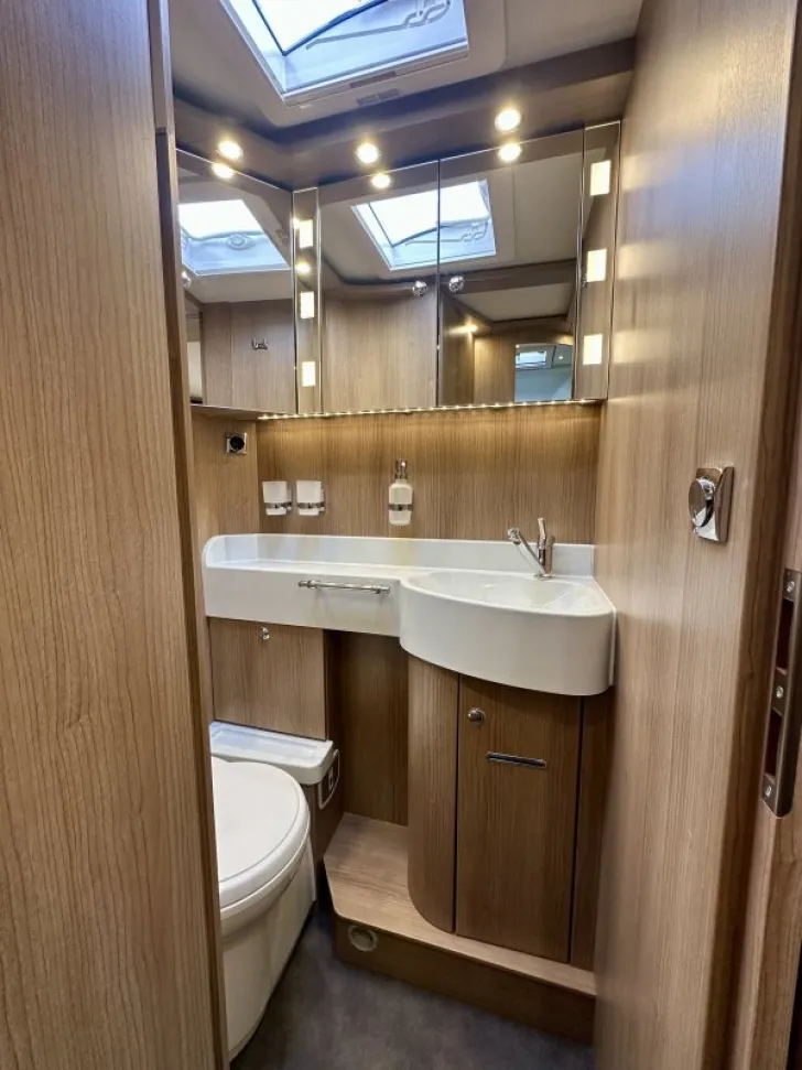 Fahrzeugbild Malibu I 490 RB LE Mercedes+Navi+Backofen #15