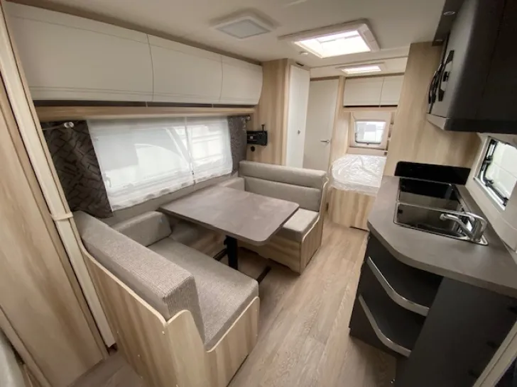 Fahrzeugbild Hobby De Luxe 540 KMFe #12