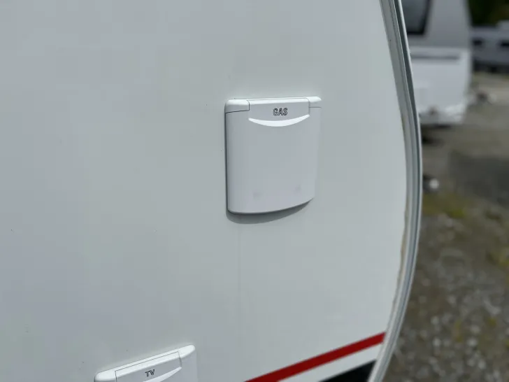 Fahrzeugbild Bürstner Premio 460 TS SkyLine Paket | MBI App | 1600 kg #23