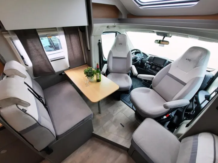 Fahrzeugbild LMC Tourer Lift 660 G #8