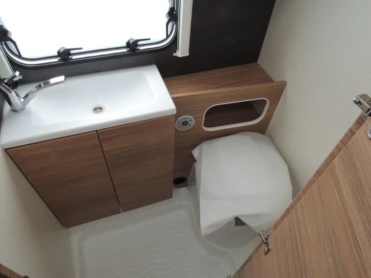 Fahrzeugbild Weinsberg CaraOne 420 QD EDITION [HOT] #9