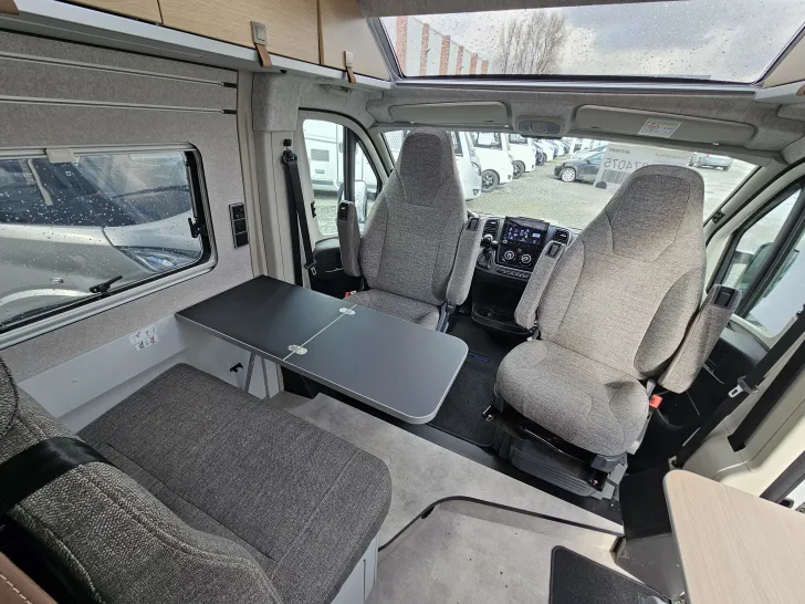 Fahrzeugbild Hymer Camper Van Ayers Rock #22