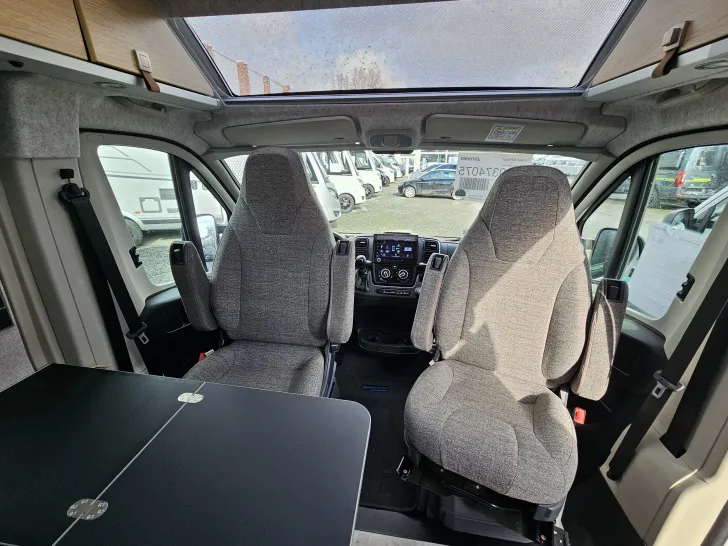 Fahrzeugbild Hymer Camper Van Ayers Rock #26