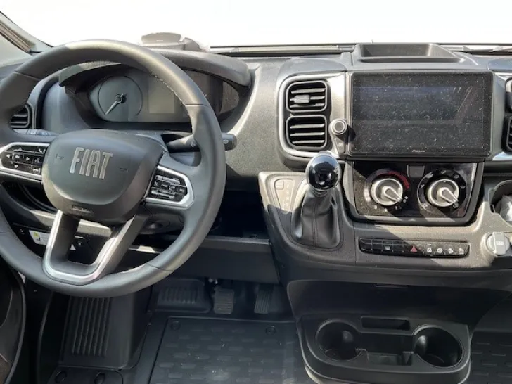 Fahrzeugbild Weinsberg CaraCompact 600 MEG EDITION [PEPPER] #4