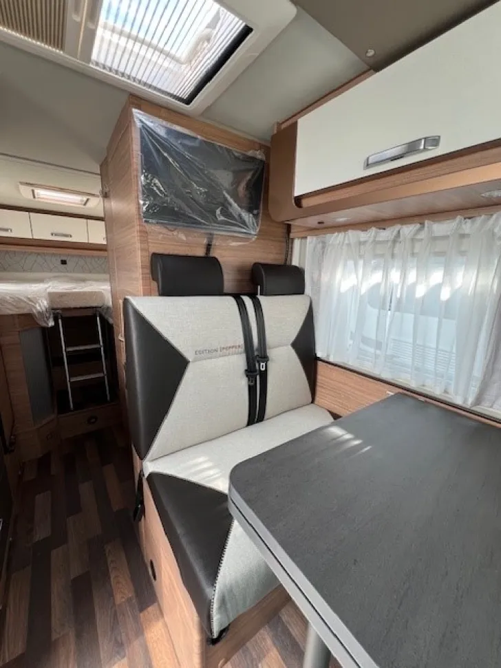 Fahrzeugbild Weinsberg CaraCompact 600 MEG EDITION [PEPPER] #6