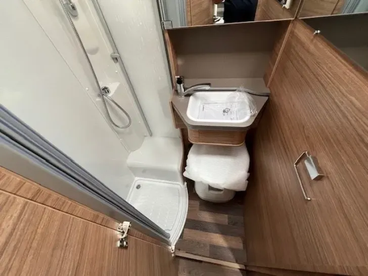 Fahrzeugbild Weinsberg CaraCompact 600 MEG EDITION [PEPPER] #10