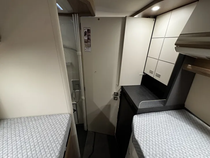 Fahrzeugbild Malibu Genius 641 LE 4x4 Mercedes (627) #31