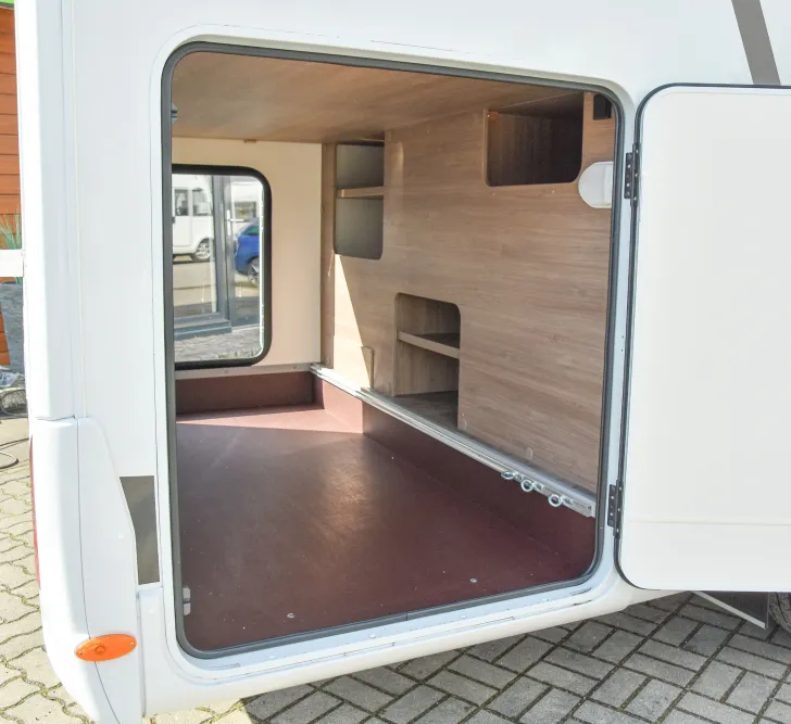 Fahrzeugbild Carado T448 pro+ *Hubbett*Combi-6E*TV-Paket* #26