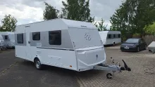 Schräg Vorne Knaus Sport 500 EU