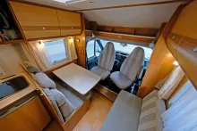Fahrzeugbild Carado T 345/Festbett/Standklima/Markise/Solaranlage #8
