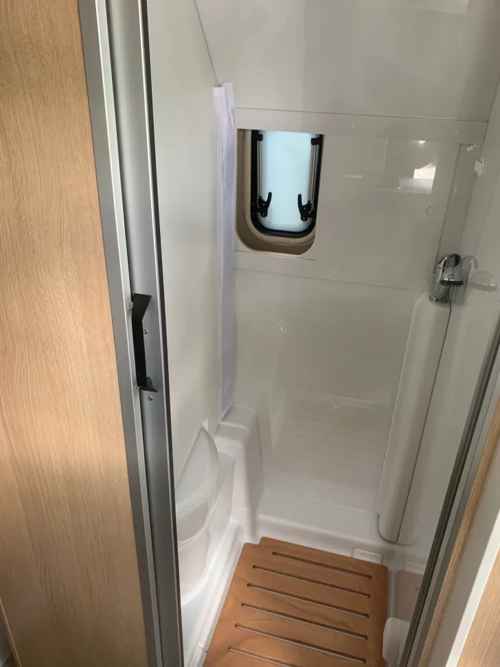 Fahrzeugbild Sunlight Camper Van Cliff 640 X RT 3 Pakete+Schlafdach* #16