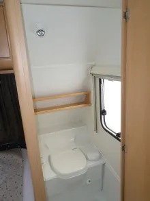 Fahrzeugbild Delta Euroliner 3900 FB Nr. 11 - franz. Bett #19