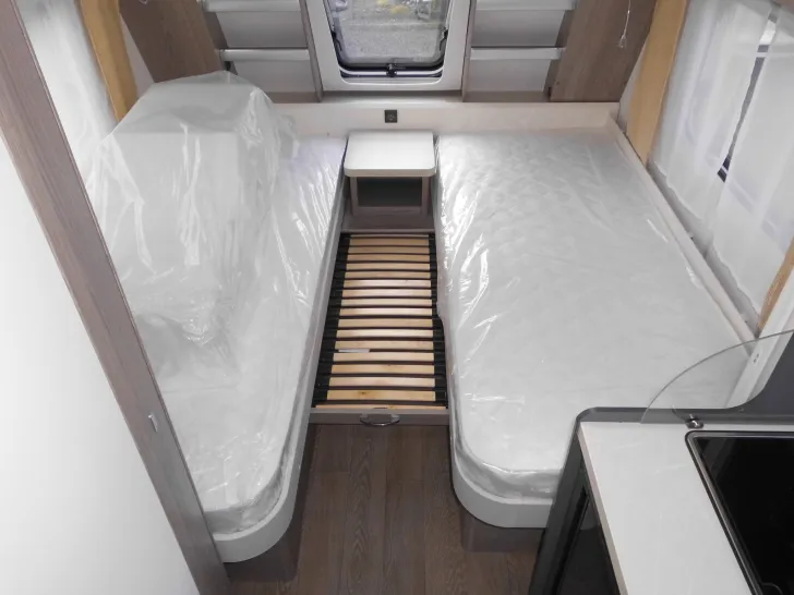 Fahrzeugbild Hobby OnTour 460 DL 2026 BUGFENSTER 1500 ROLLROST #13