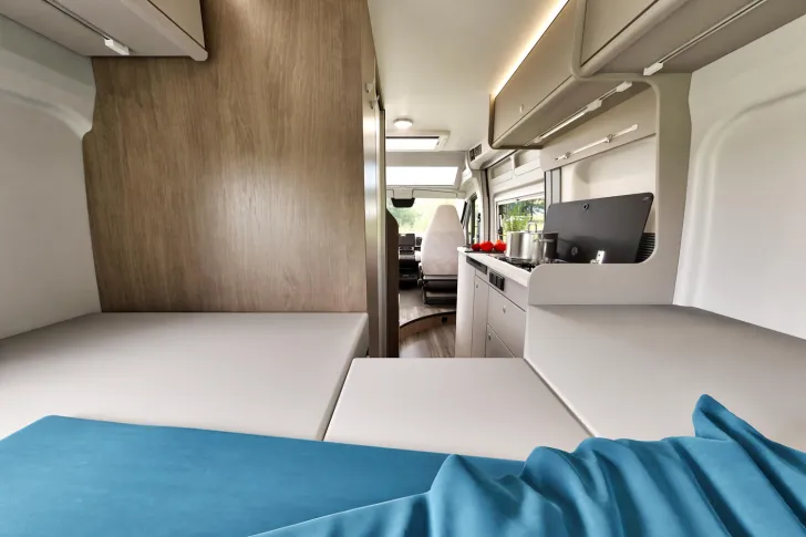 Fahrzeugbild Carado pro+ CV 640 MJ26 September 2025 Verfügbar #24