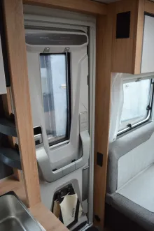 Fahrzeugbild Knaus Sport 460 EU Auflastung 1800 kg #22