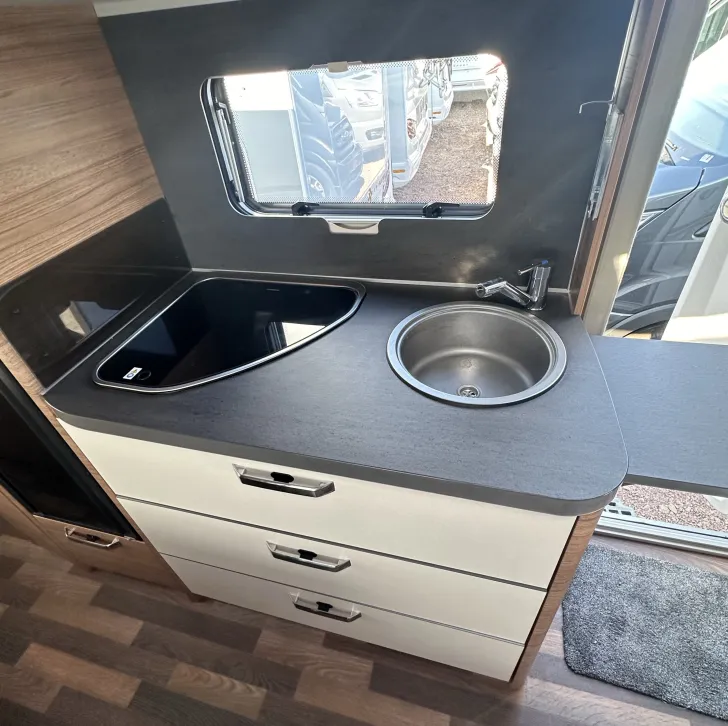 Fahrzeugbild Weinsberg CaraOne 500 FDK #12