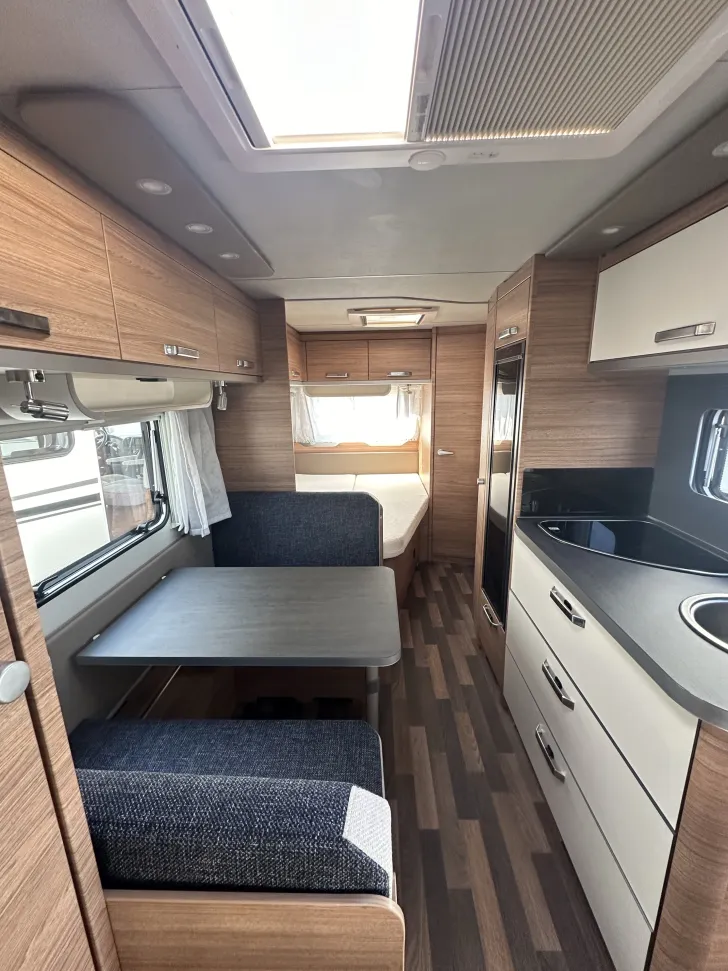 Fahrzeugbild Weinsberg CaraOne 500 FDK #5