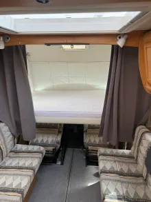 Fahrzeugbild Mercedes-Benz Mercedes 212 D #3
