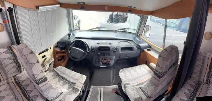 Fahrzeugbild Mercedes-Benz Mercedes 212 D #9
