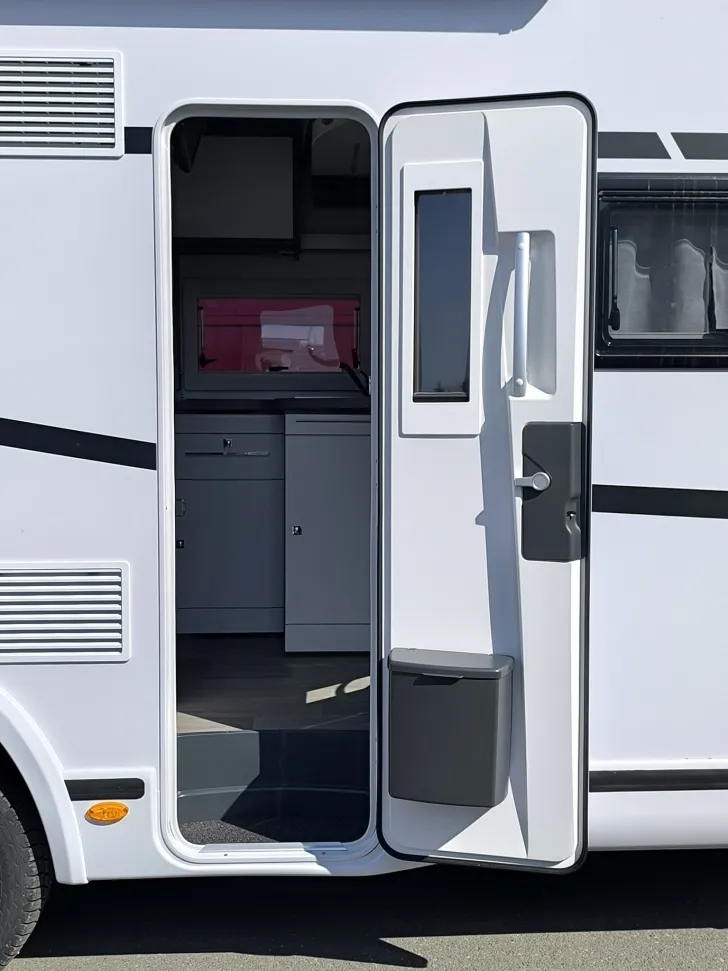 Fahrzeugbild Benimar Tessoro 463 UP T25 #5