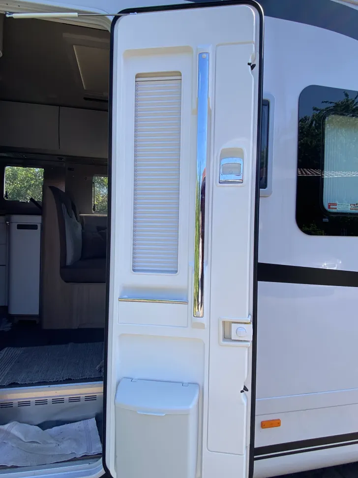 Fahrzeugbild Laika Ecovip H 3119 #23