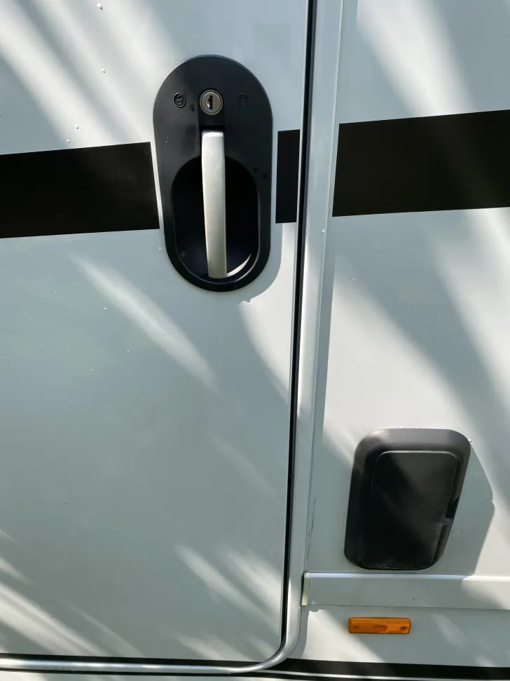 Fahrzeugbild Laika Ecovip H 3119 #33