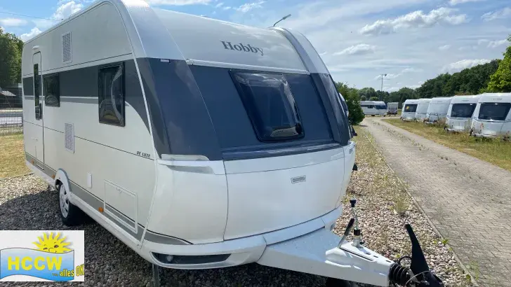 Schräg Vorne Hobby De Luxe 490 KMF Auflastung 1.800 kg