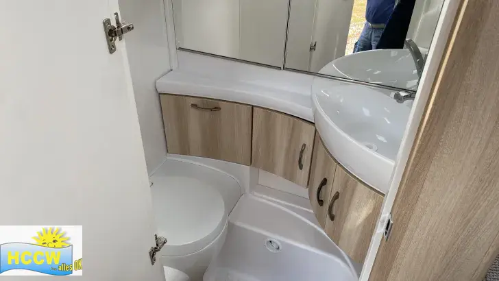 Toilette Hobby De Luxe 490 KMF Auflastung 1.800 kg