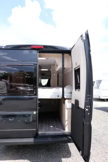 Fahrzeugbild Forster V 636 HB Vantasy Modell 2025 #7