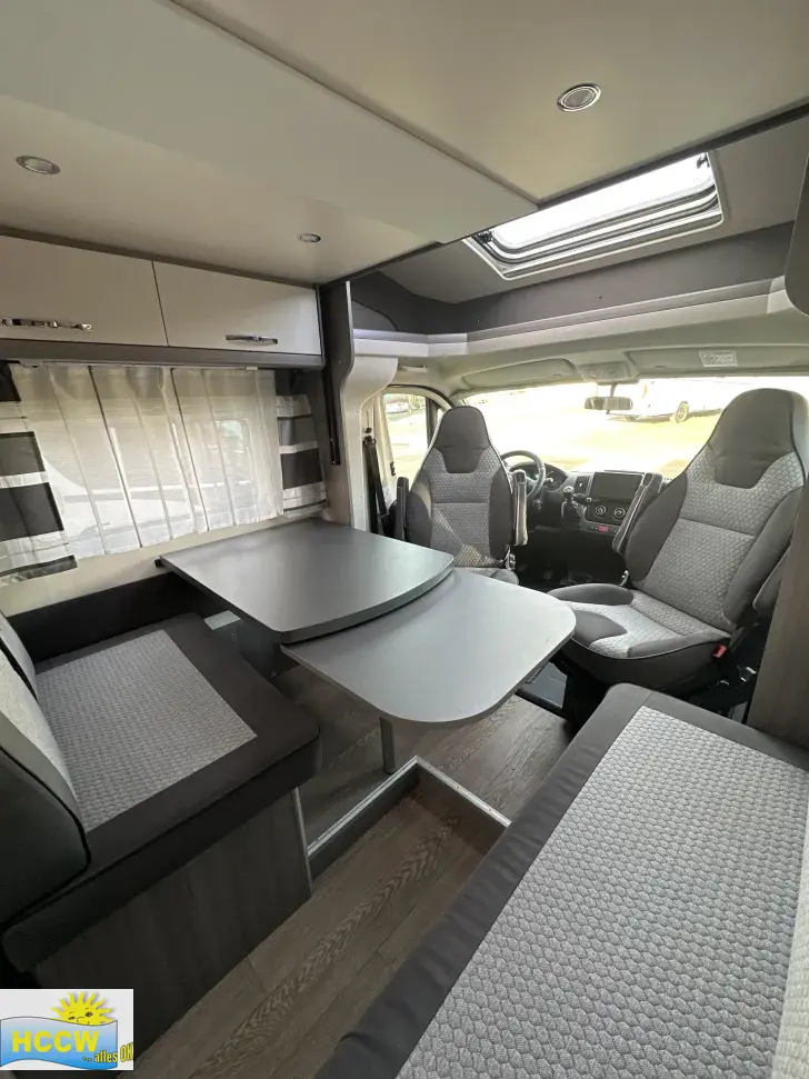 Weitere Sitzgruppe Hobby Optima ONTOUR T65 HFL SAT & ZV / Radio,Navi + RFK