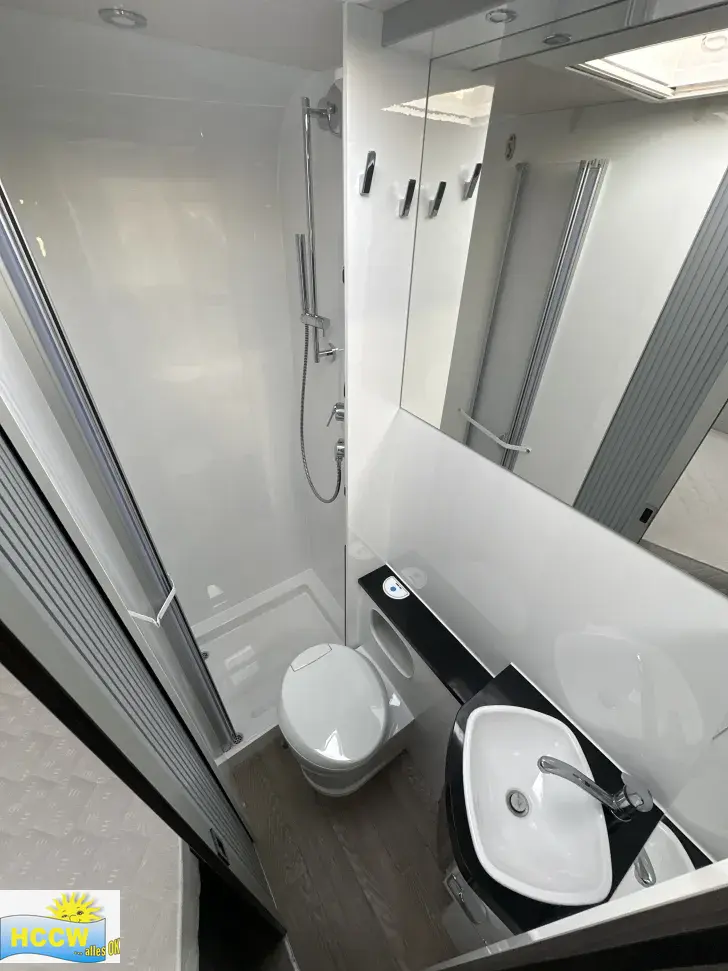 Toilette Hobby Optima ONTOUR T65 HFL SAT & ZV / Radio,Navi + RFK